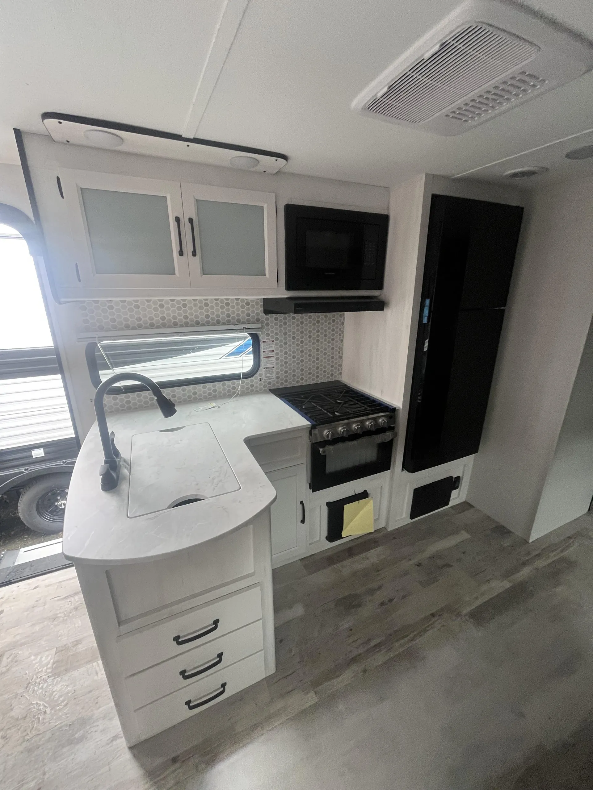 2025 Gulf Stream AMERI-LITE 279BH - Photo 3
