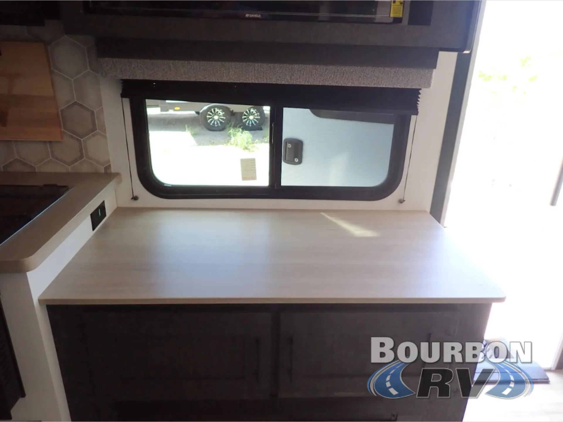 2026 Venture RV Sienna SA241VRD - Photo 3