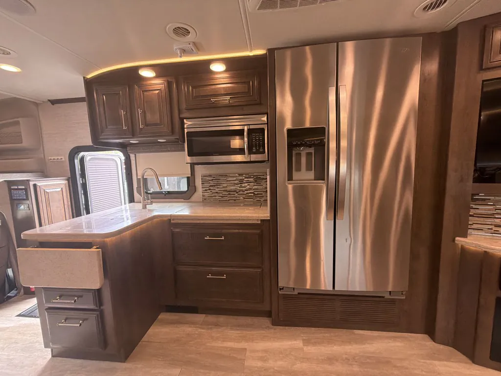 2021 Entegra Coach Accolade 37K, Photos photo 13