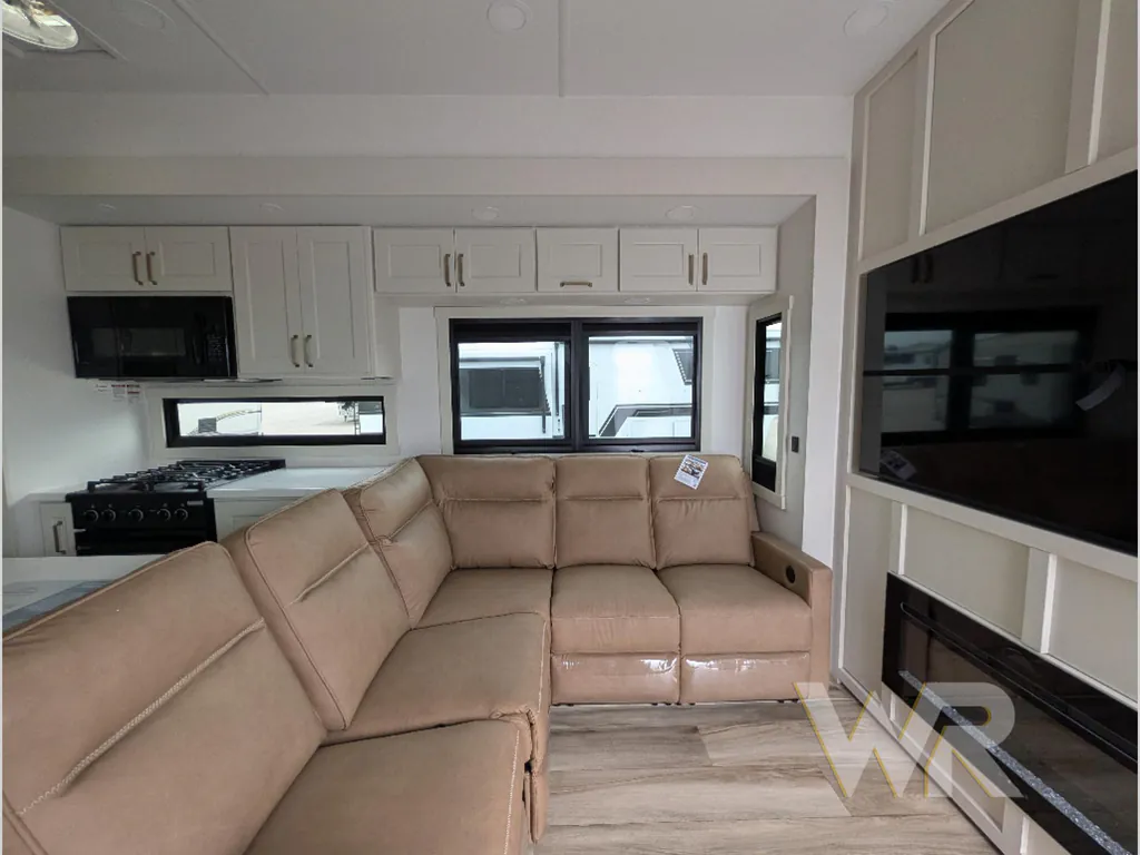 2027 Brinkley Model G 3970, Photos photo 49