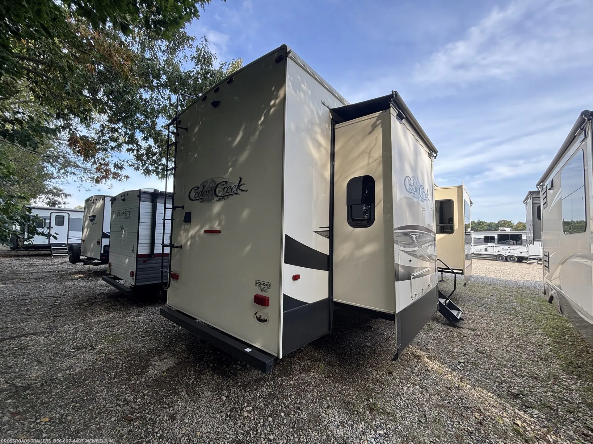 2019 Forest River Cedar Creek Hathaway Edition 38FLX — Photo 6