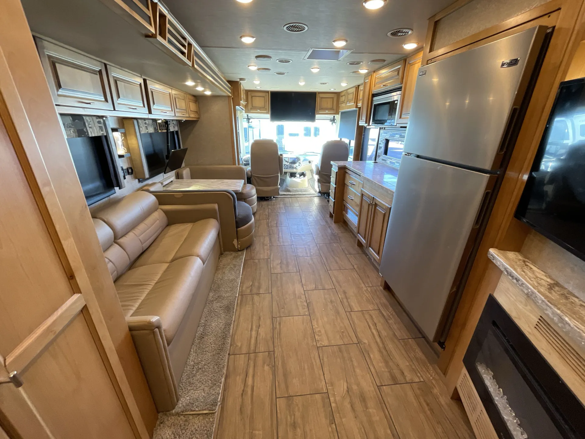 2019 Tiffin Open Road Allegro 36 UA — passenger seat