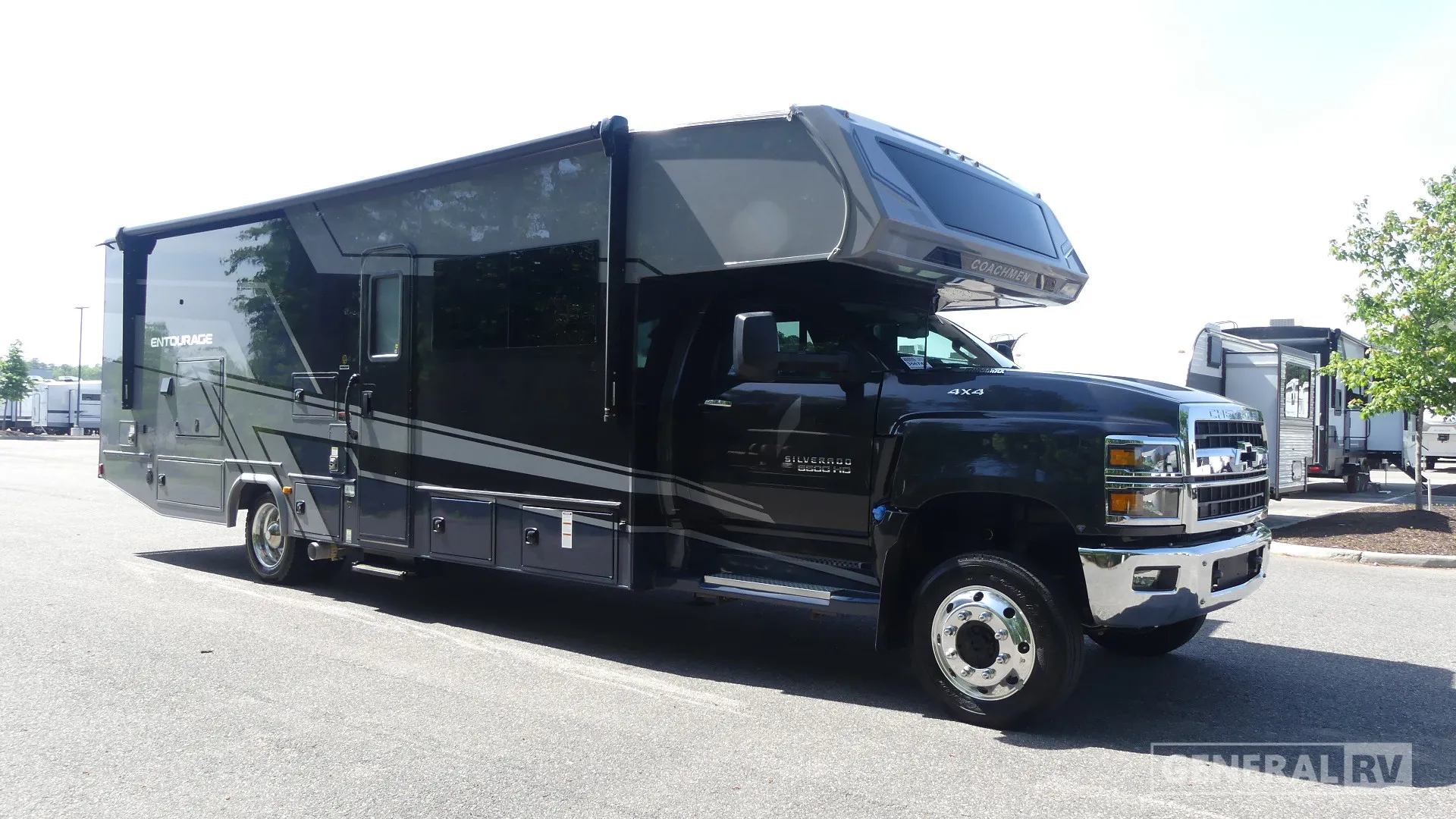2026 Coachmen Entourage 330DS - Photo 2