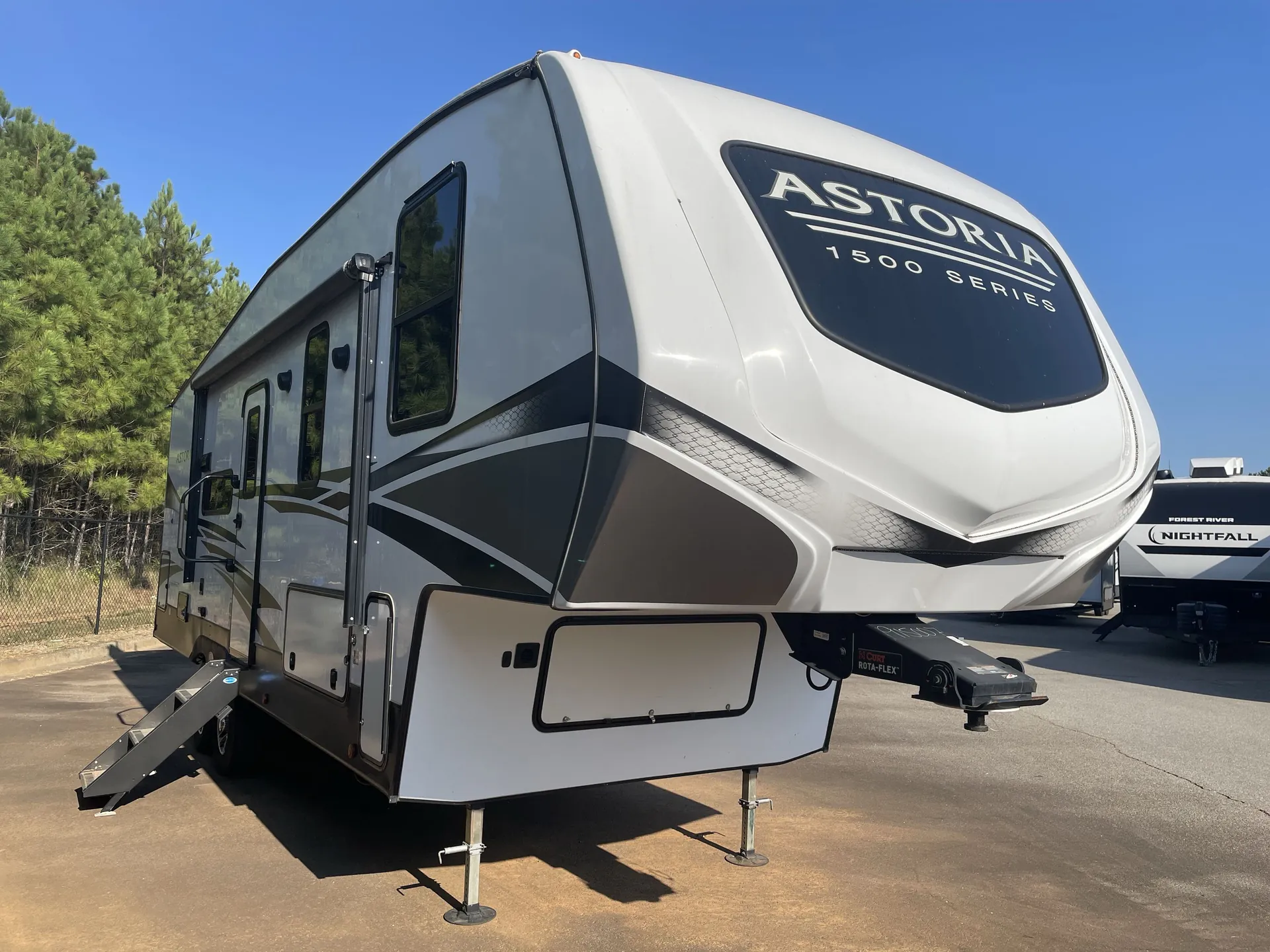 2023 Dutchmen Astoria 2503REF dealer photo 1 from Camping World