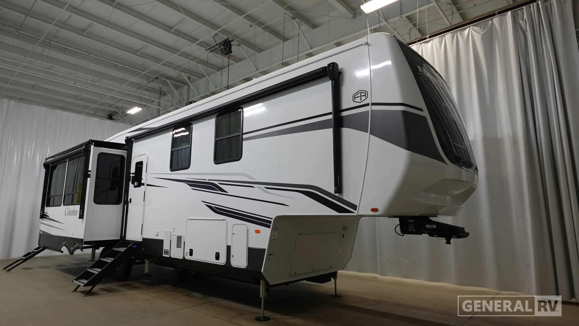 2026 Palomino Columbus 384RKH - Photo 2