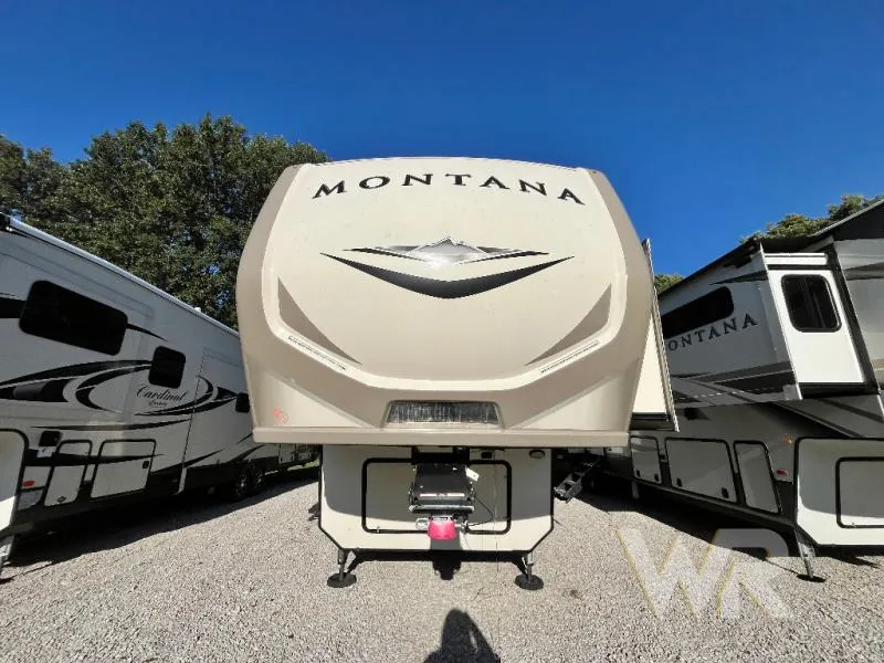 2019 Keystone Montana 3561RL - Photo 3