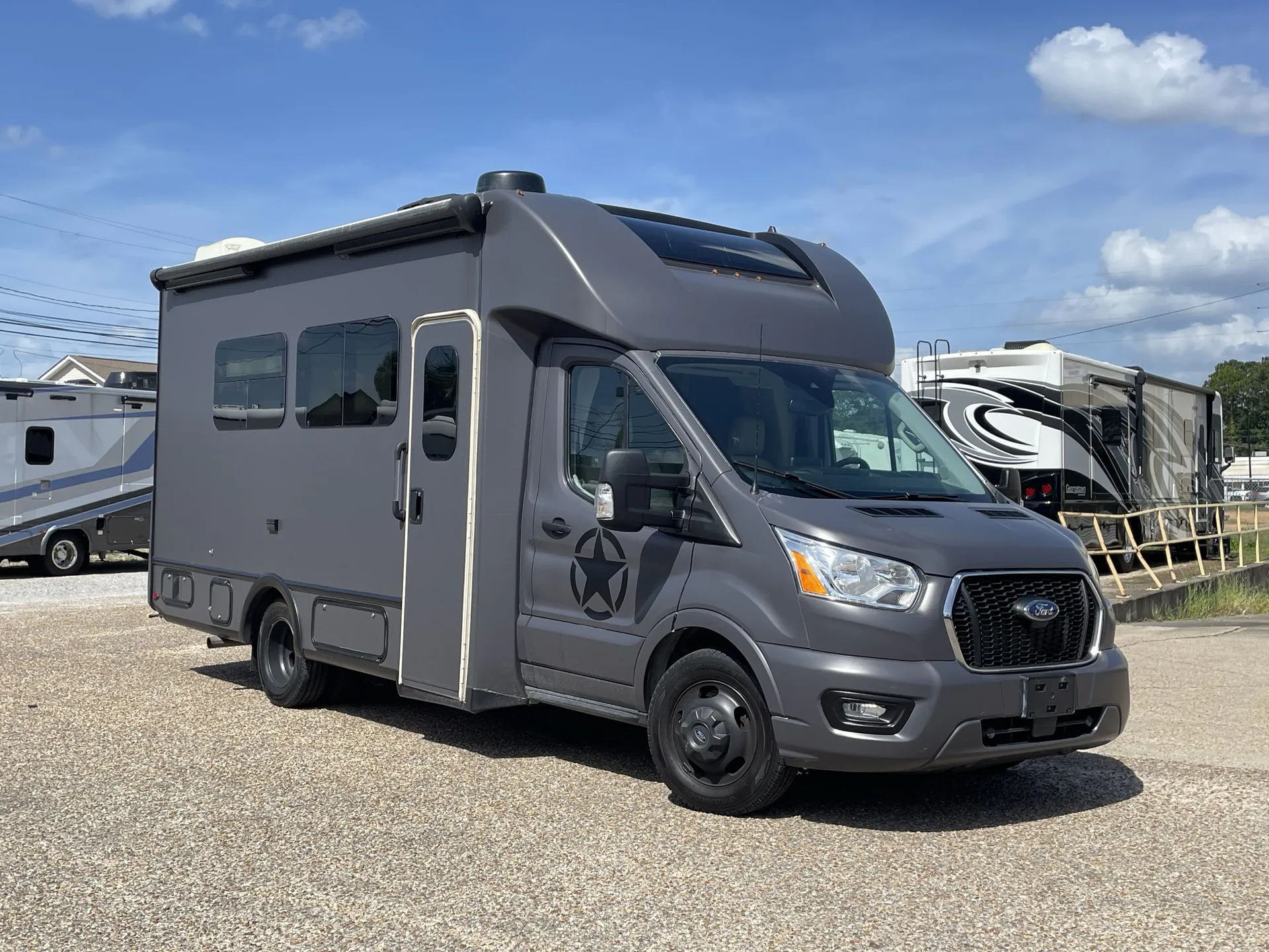 2021 Thor Motor Coach Gemini 23TE - Photo 2