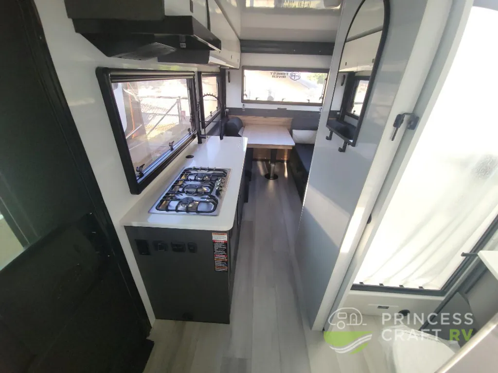 2027 Palomino Pause Reboot Edition 174, Photos photo 2