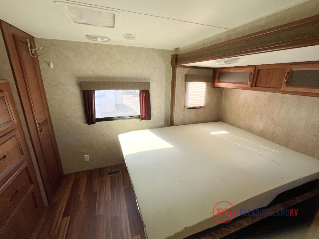 2015 Gulf Stream RV Innsbruck 30FRK, Photos photo 16