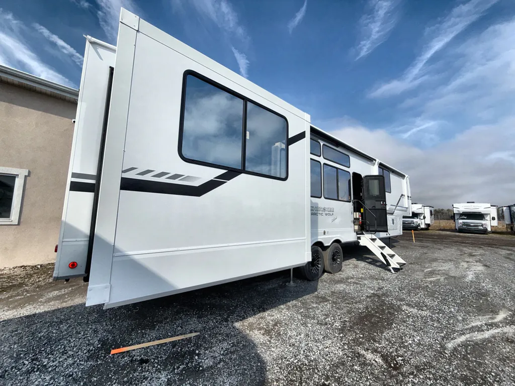 2026 Forest River Arctic Wolf 38LEAH.G, Exterior photo 4