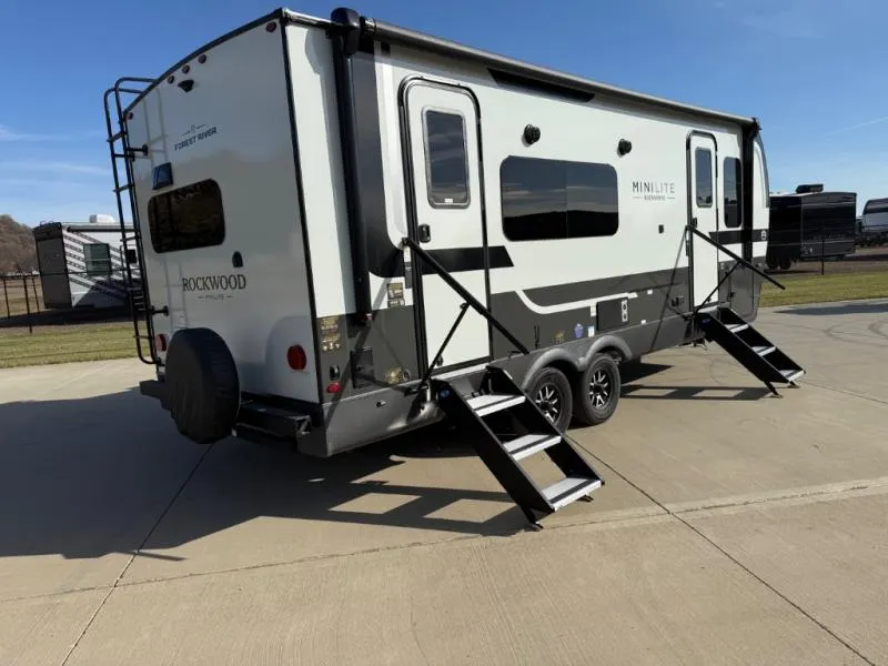 2026 Forest River Rockwood Mini Lite 2515S - Photo 4