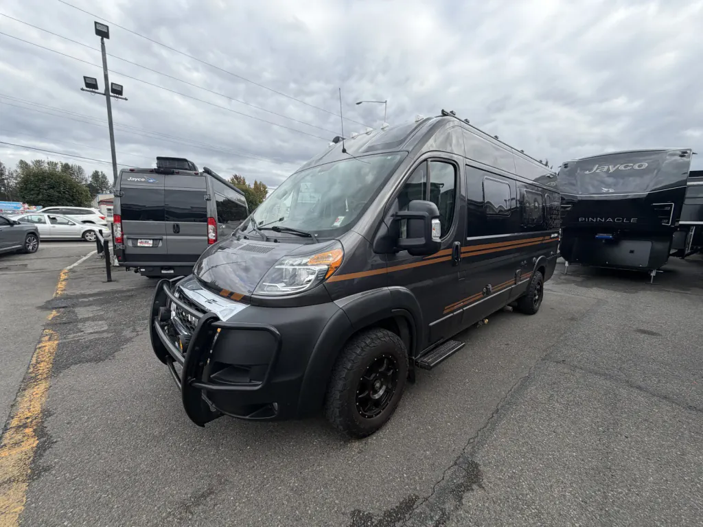 2020 Winnebago Travato 59KL, Photos photo 2