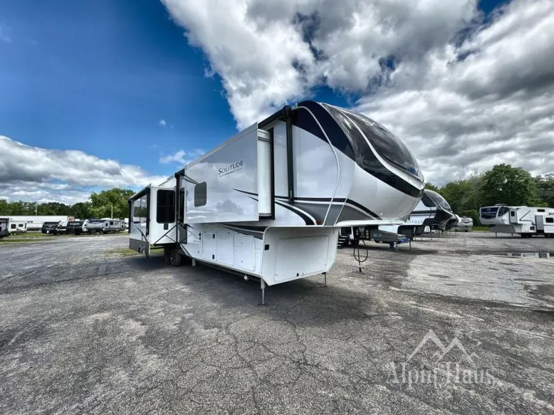 2026 Grand Design Solitude 417KB - Photo 3