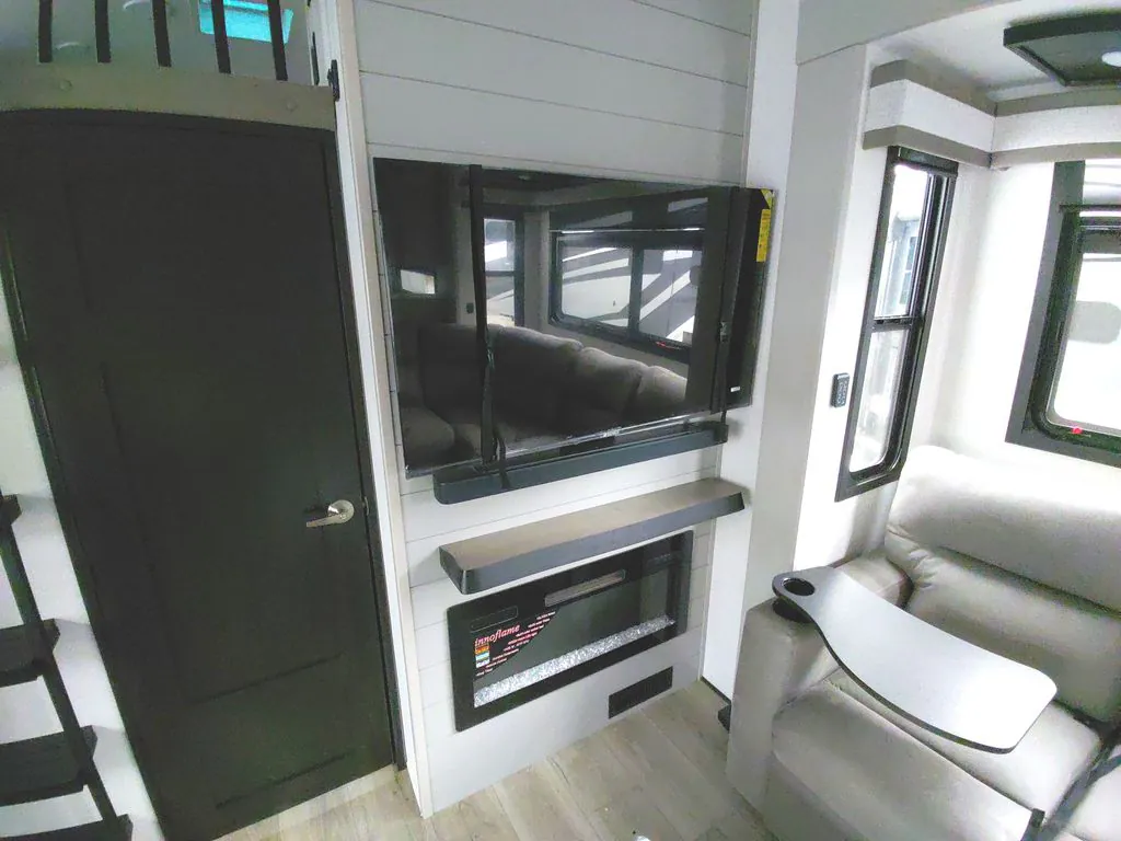 2026 Jayco North Point 395DSDB, Photos photo 37