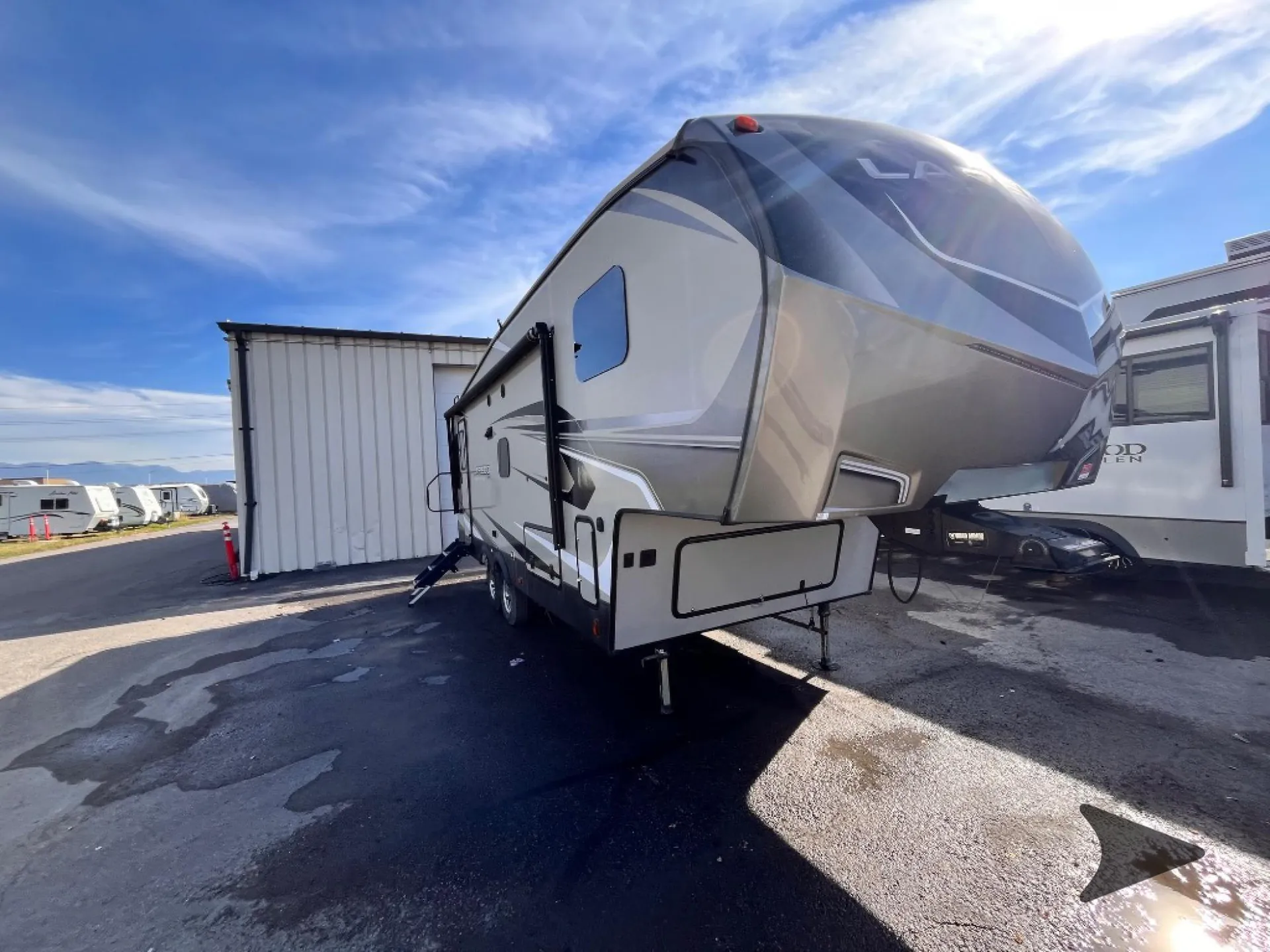 2020 Keystone Laredo 255SRL - Photo 2