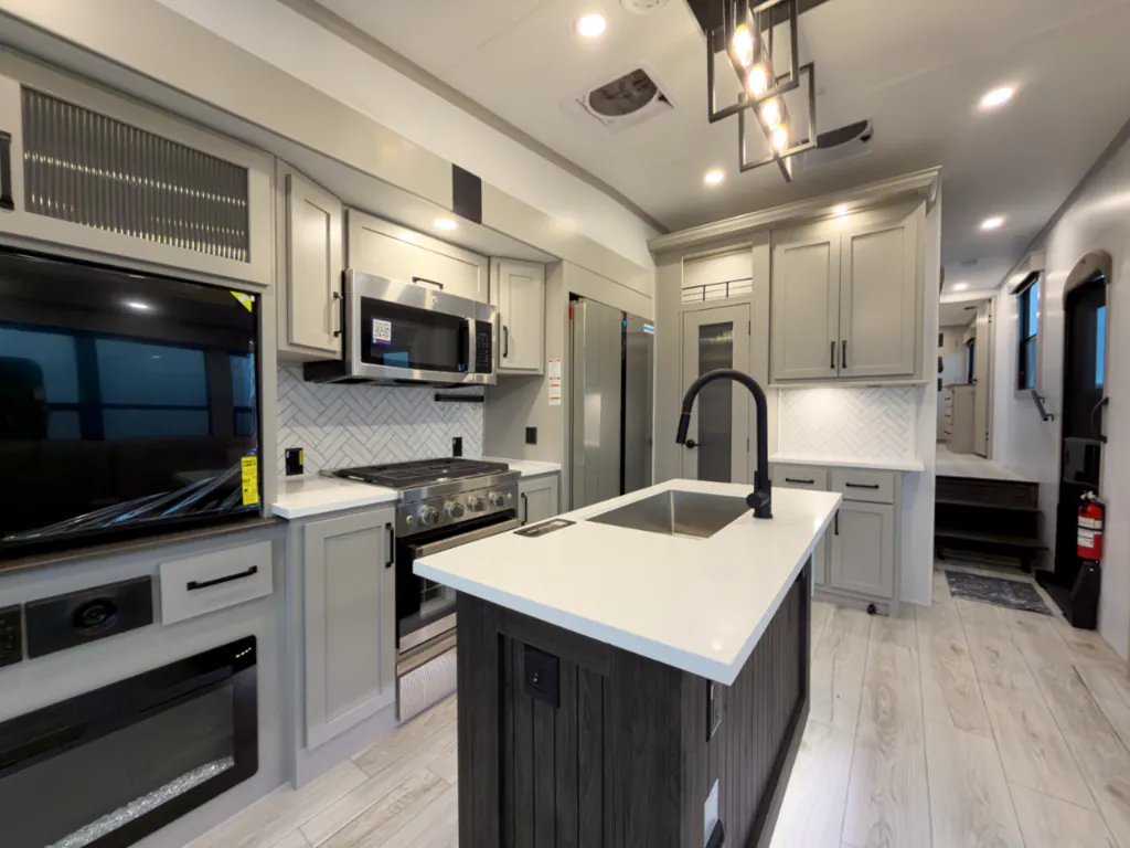 2026 Keystone Montana High Country 385BR, Photos photo 39