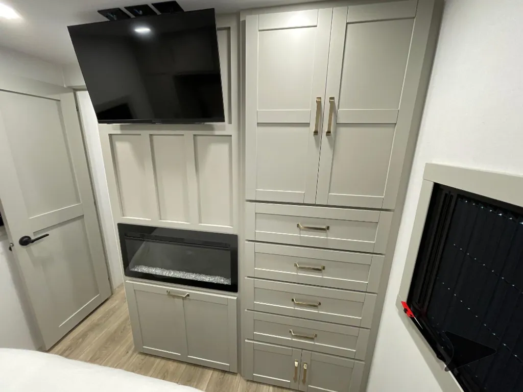 2026 Brinkley Model Z Air 297, Photos photo 54