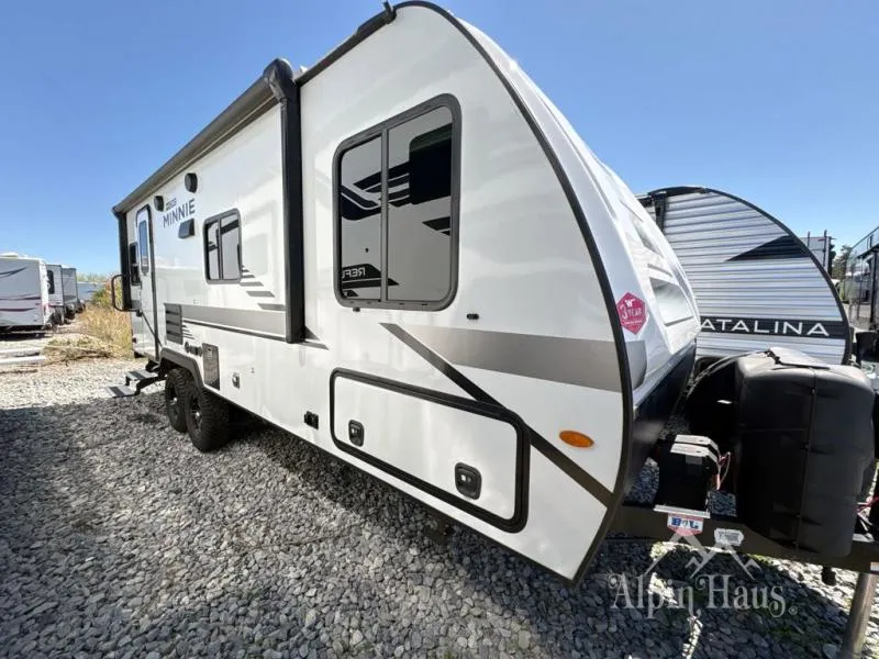 2022 Winnebago Micro Minnie 2225RL - Photo 3