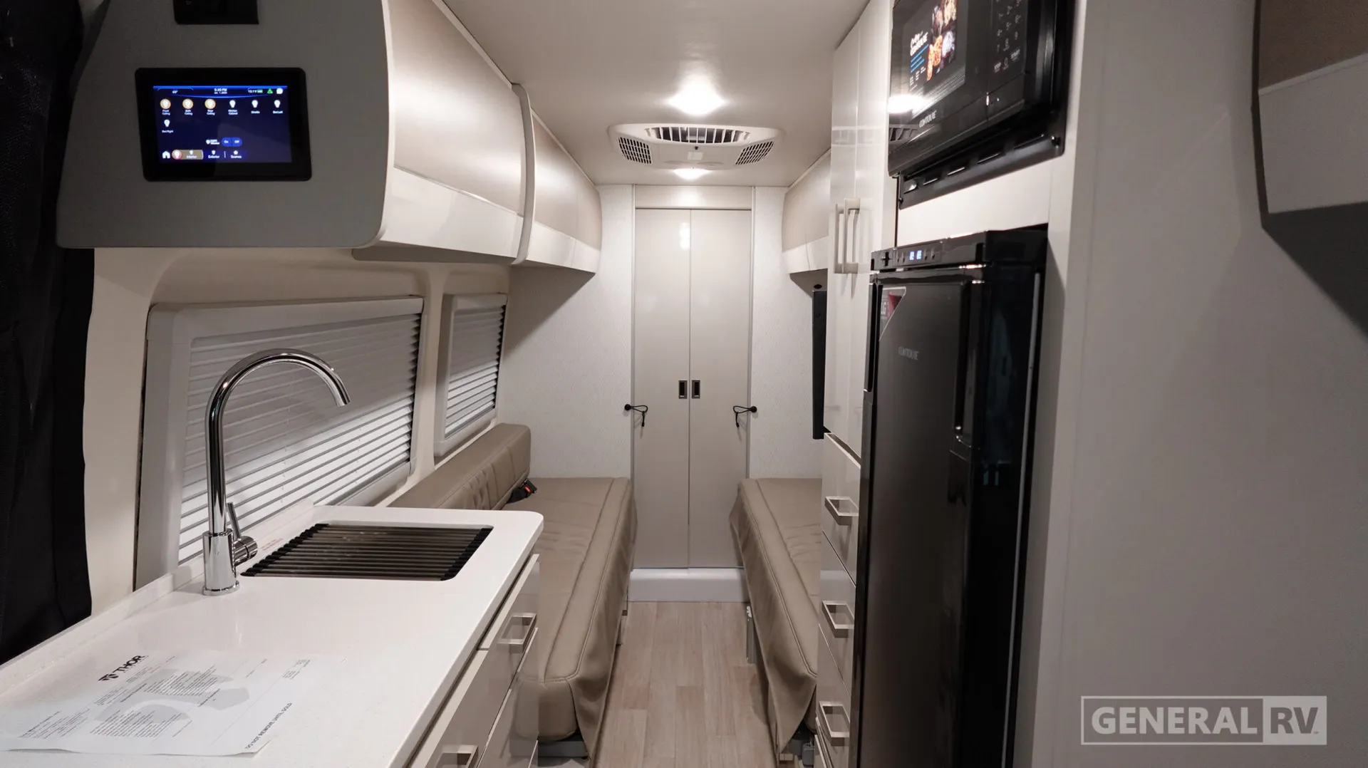 2026 Thor Motor Coach Tranquility 24A - Photo 3