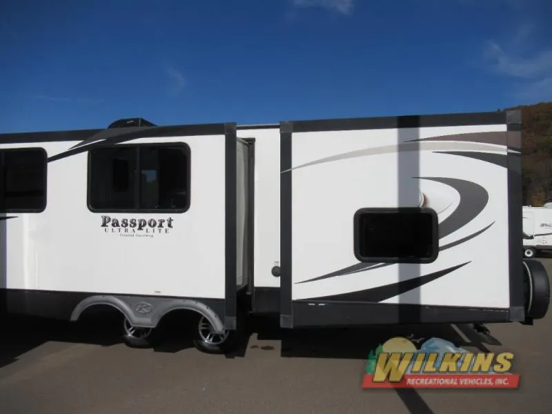 2019 Keystone Passport 3350BH Grand Touring - Photo 4