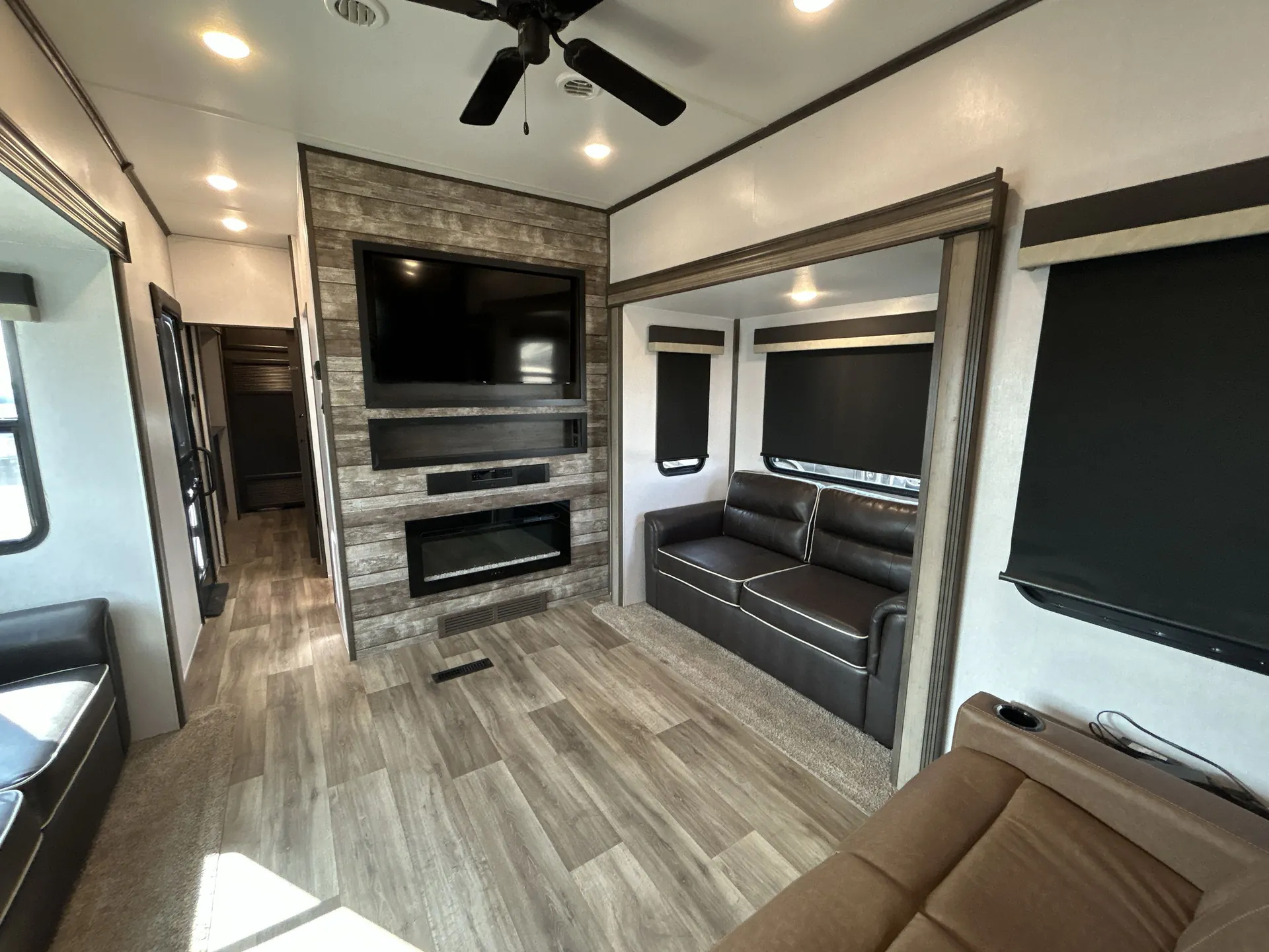 2021 Forest River Cardinal Limited 403FKLE — living area main