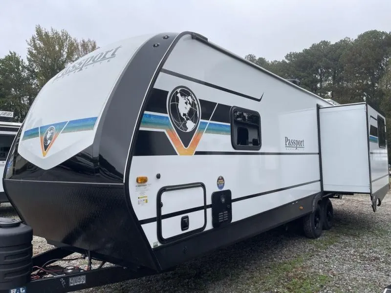 2025 Keystone RV Passport Super Lite 2660RL - Photo 3