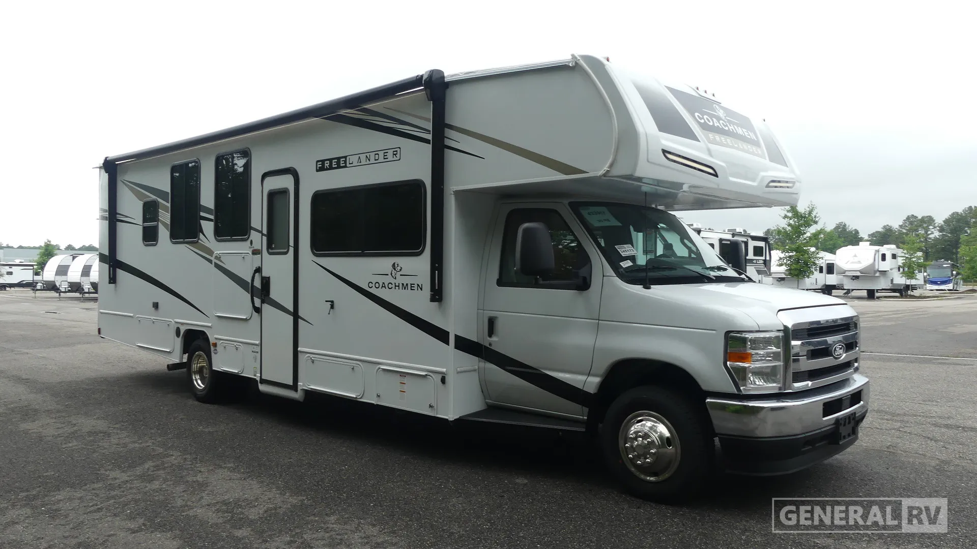 2026 Coachmen Freelander 30KB - Photo 2