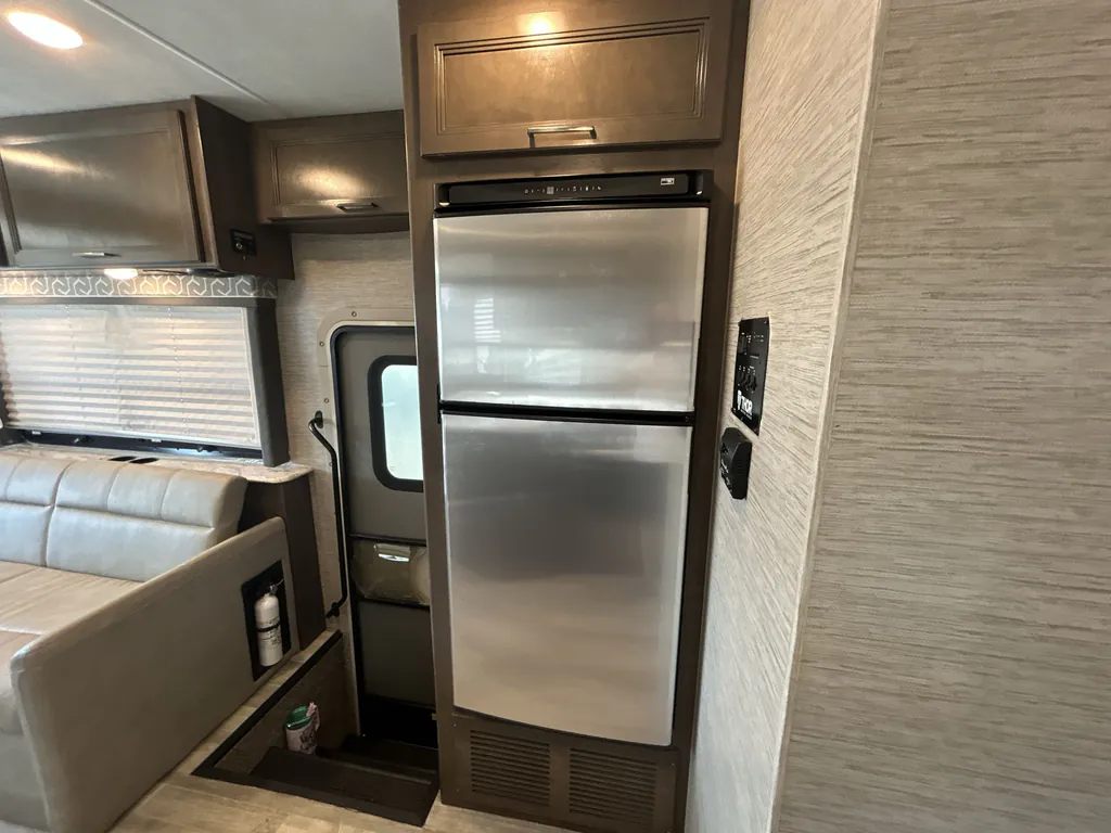 2022 Thor Motor Coach Freedom Traveler A32, Photos photo 8