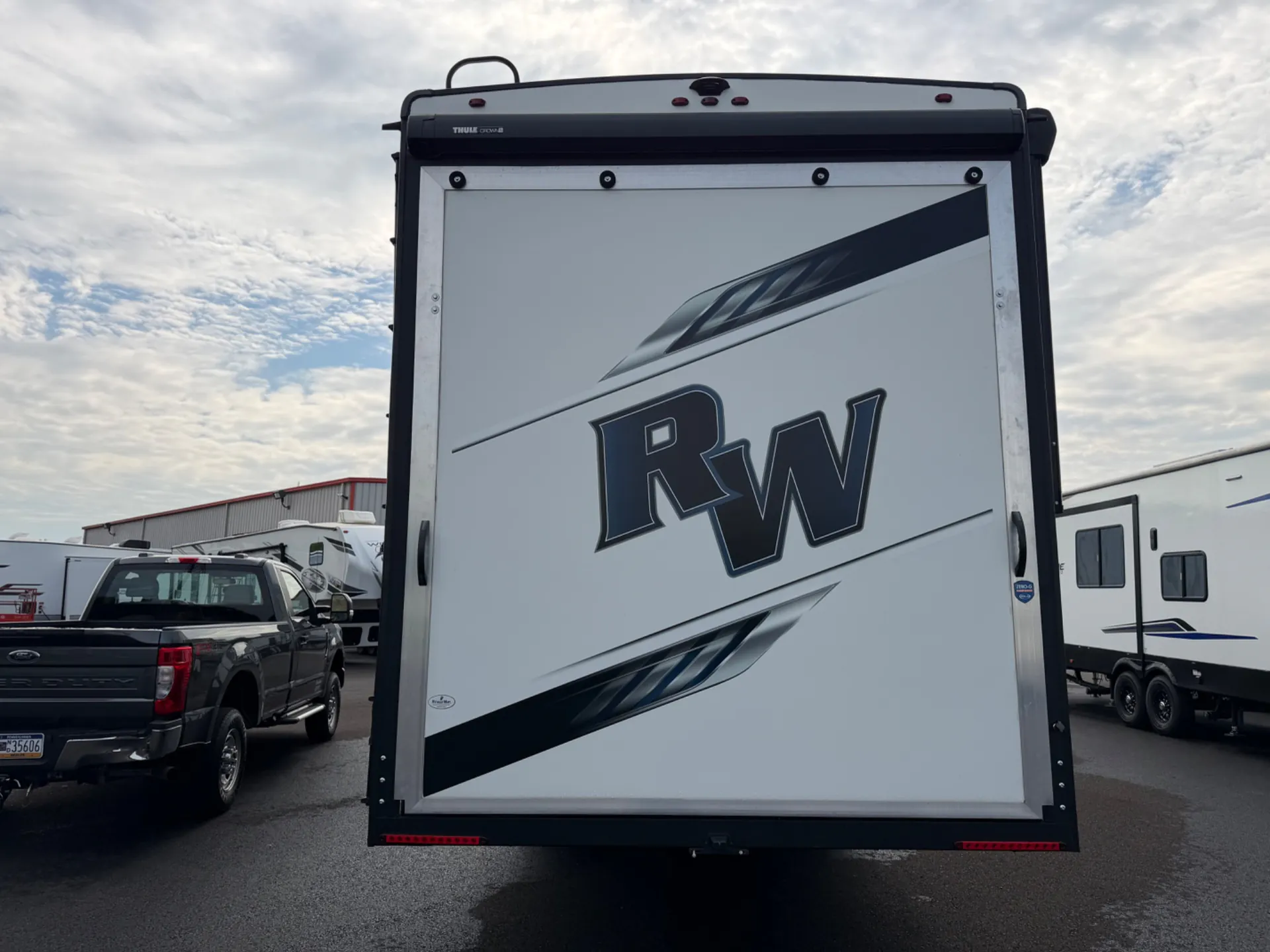 2022 Heartland Road Warrior 351