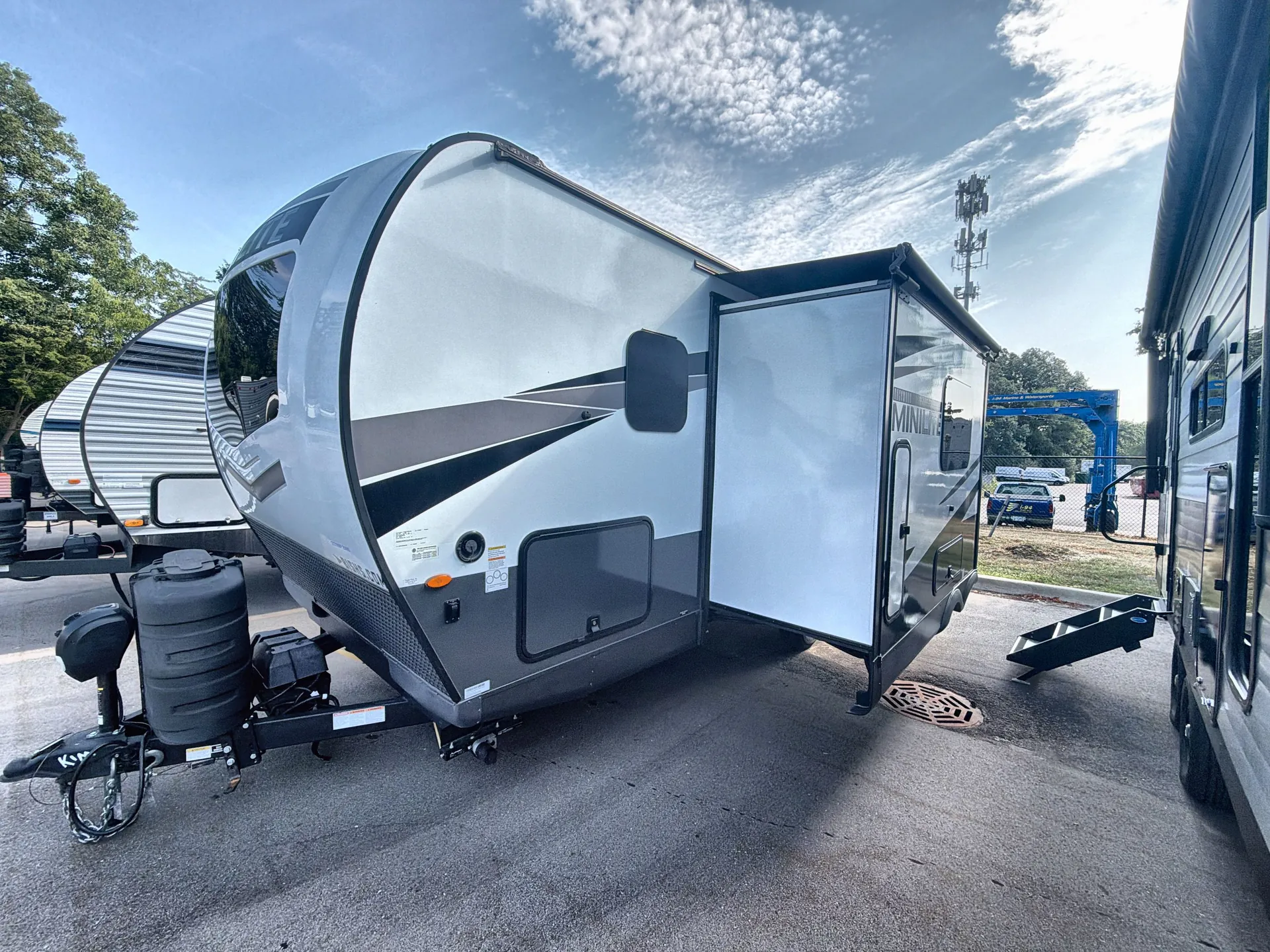 2024 Forest River Rockwood Mini Lite 2509S — off campside