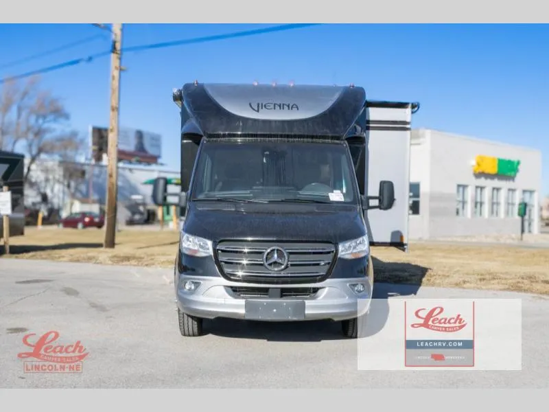 2023 Renegade RV Vienna 25TBN - Photo 3