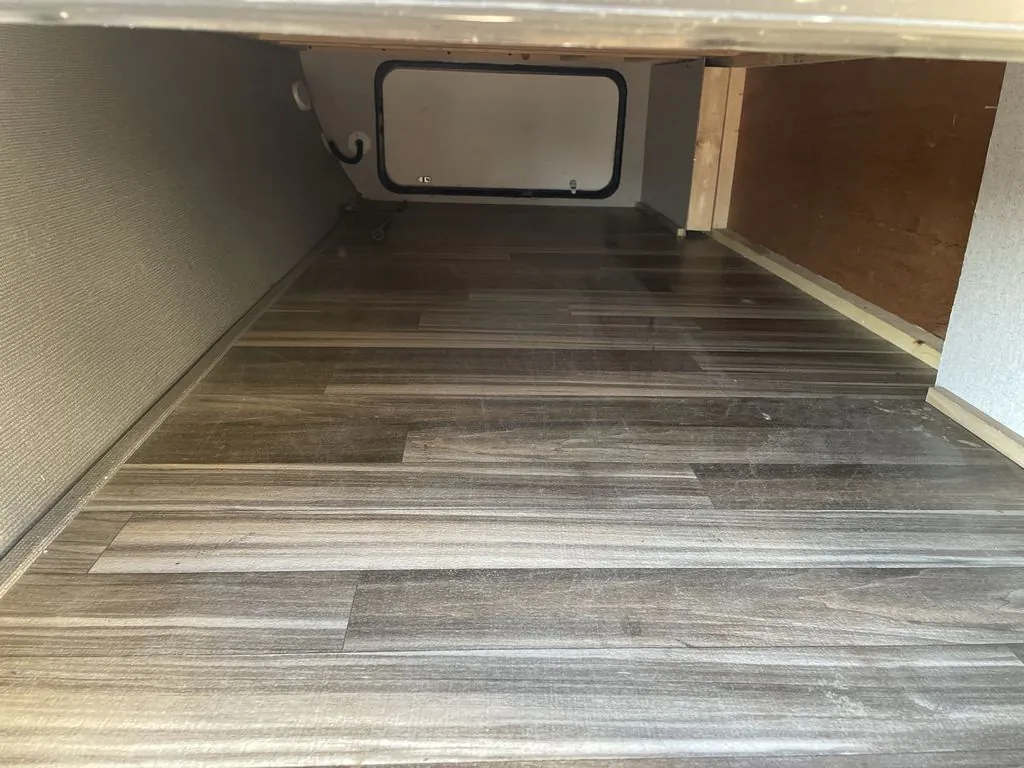 2018 Coachmen Freedom Express 29SE - Photo 4