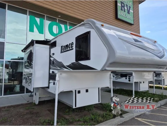 2026 Lance Lance Truck Campers 855S - Photo 2