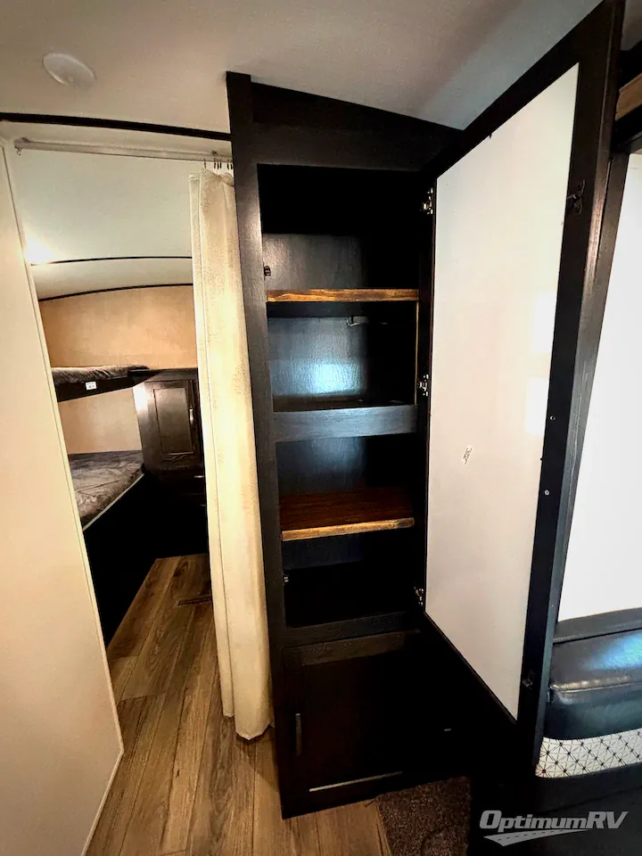 2020 Forest River Surveyor Legend 295QBLE, Photos photo 17