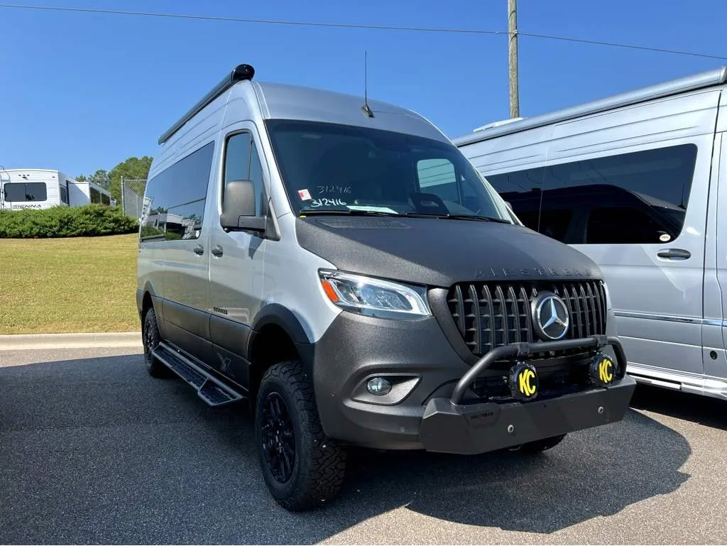 2026 Airstream Interstate 19X - Photo 2