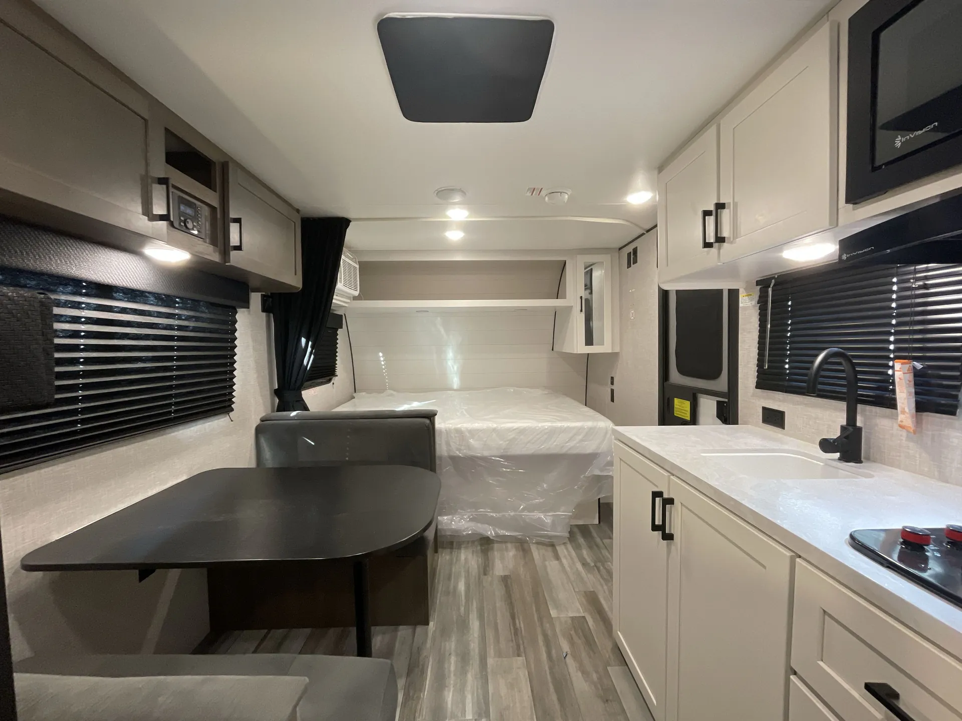 2025 Jayco Jay Flight SLX 175BHW — living area main