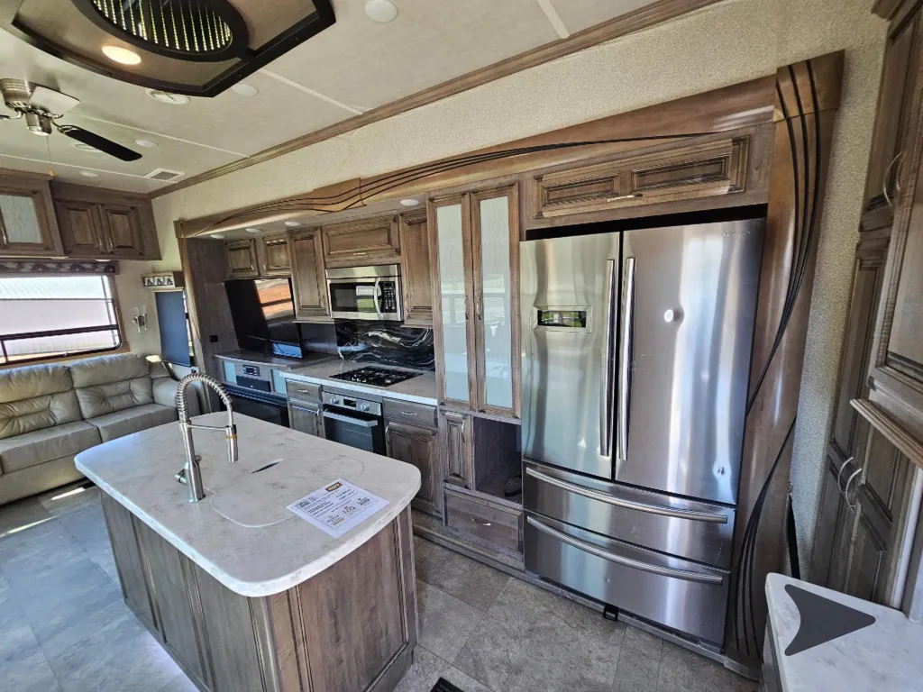 2020 Forest River Cedar Creek Champagne Edition 38EL, Photos photo 24