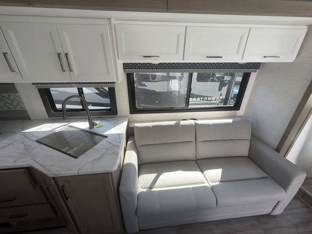 2026 Thor Motor Coach Freedom Traveler A29, Photos photo 18