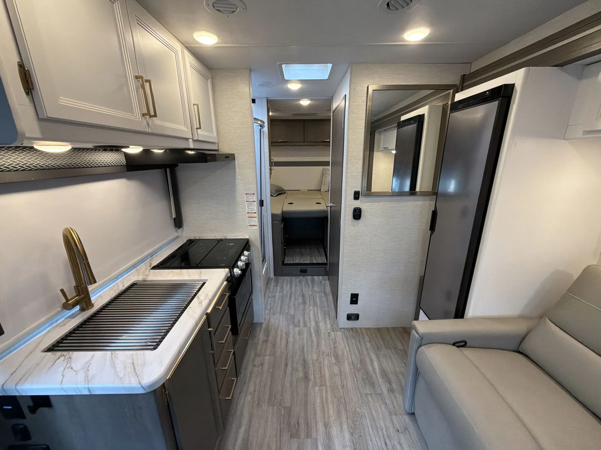 2025 Thor Motor Coach Four Winds Sprinter 24LV — living area main