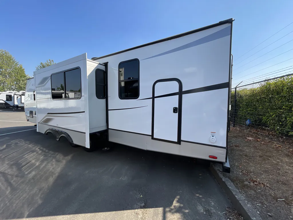 2023 Keystone Cougar Half-Ton 30BHS, Photos photo 6