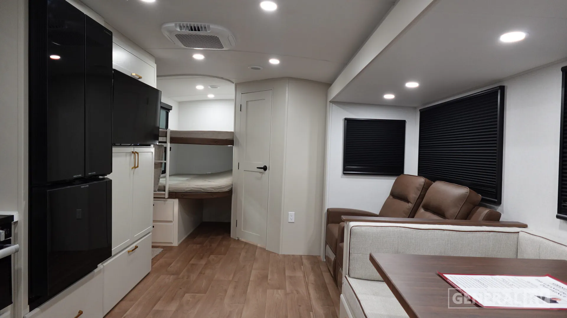 2027 Grand Design Imagine 2800BH - Photo 3
