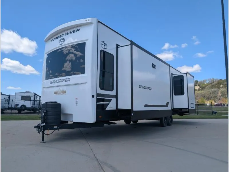 2026 Forest River Sandpiper Destination Trailers 389HBFL - Photo 4