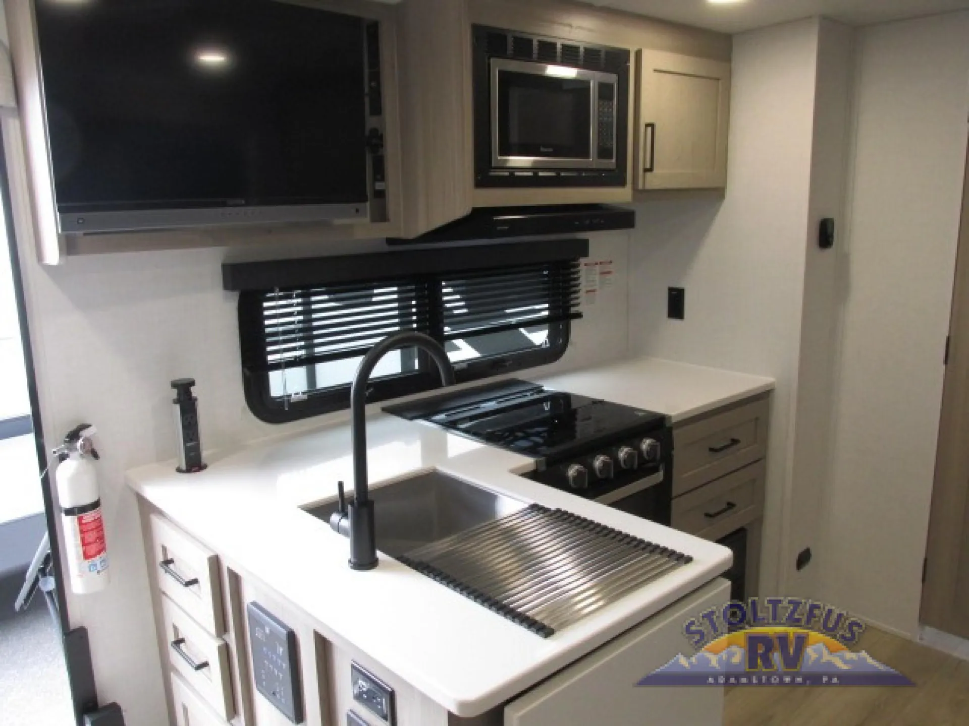 2026 Forest River Flagstaff Micro Lite 25BSDS — Photo 7