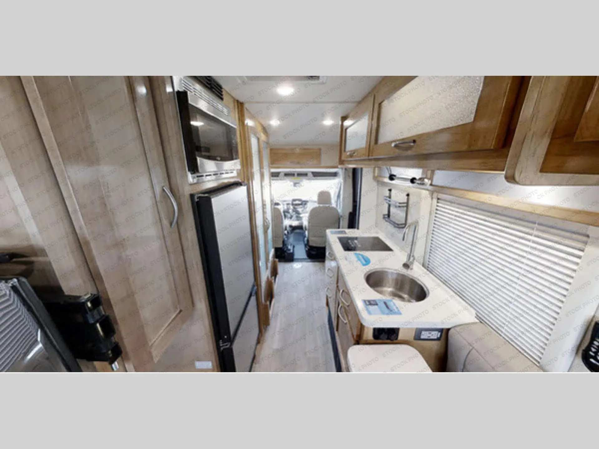 2021 Coachmen Beyond 22C - Photo 3