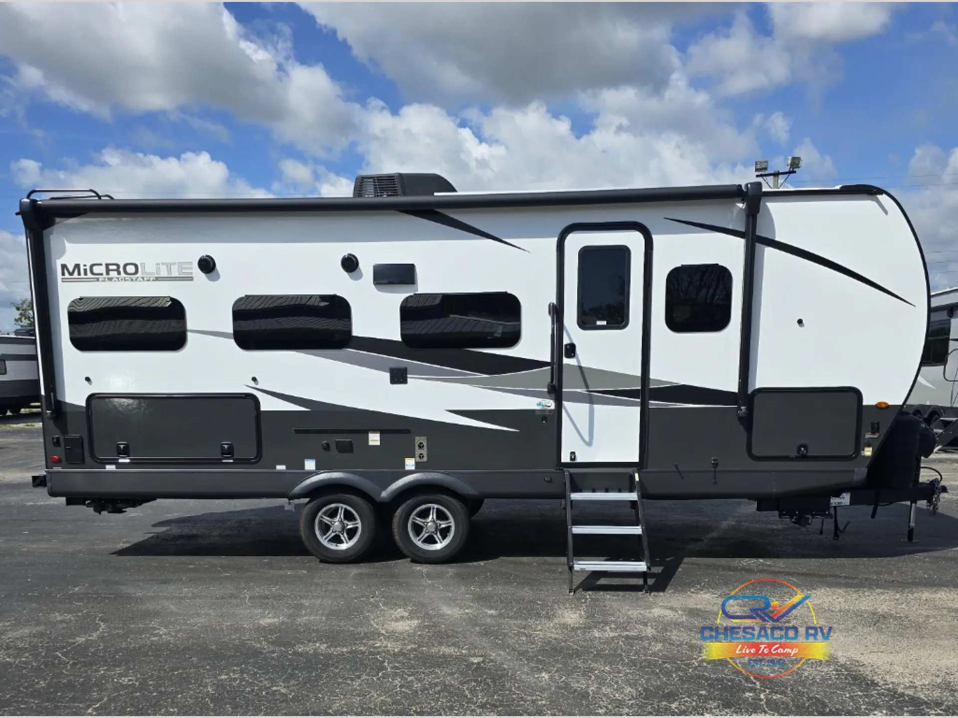 2024 Forest River Flagstaff Micro Lite 25DK - Photo 3
