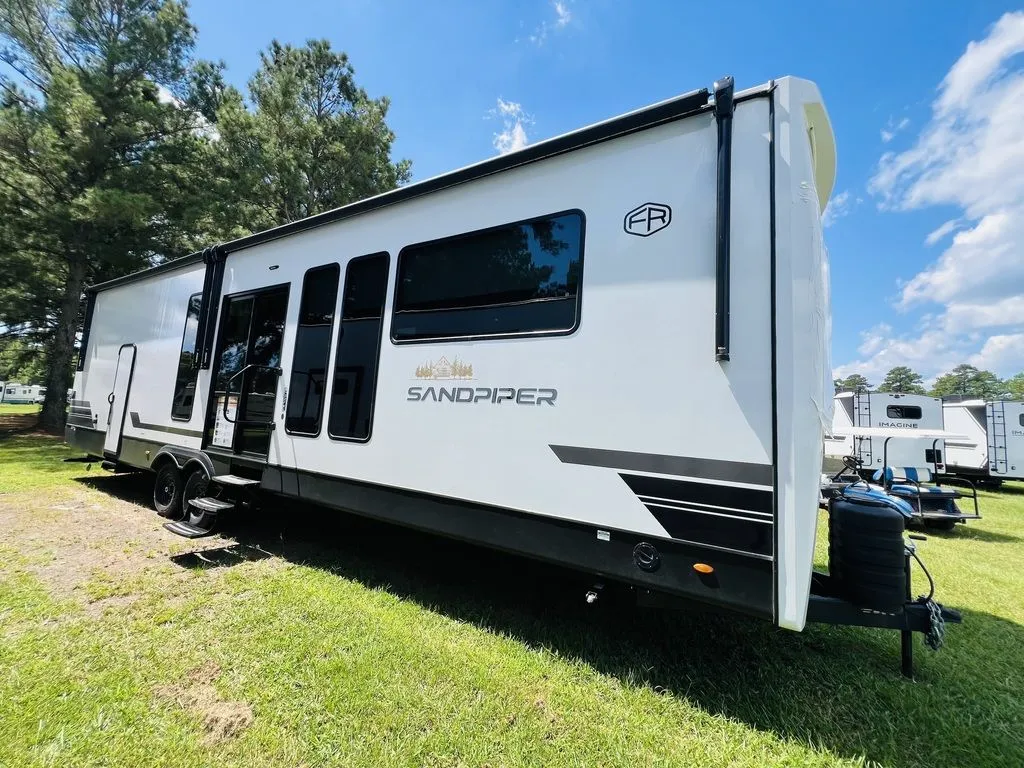 2026 Forest River Sandpiper 422FKL - Photo 2