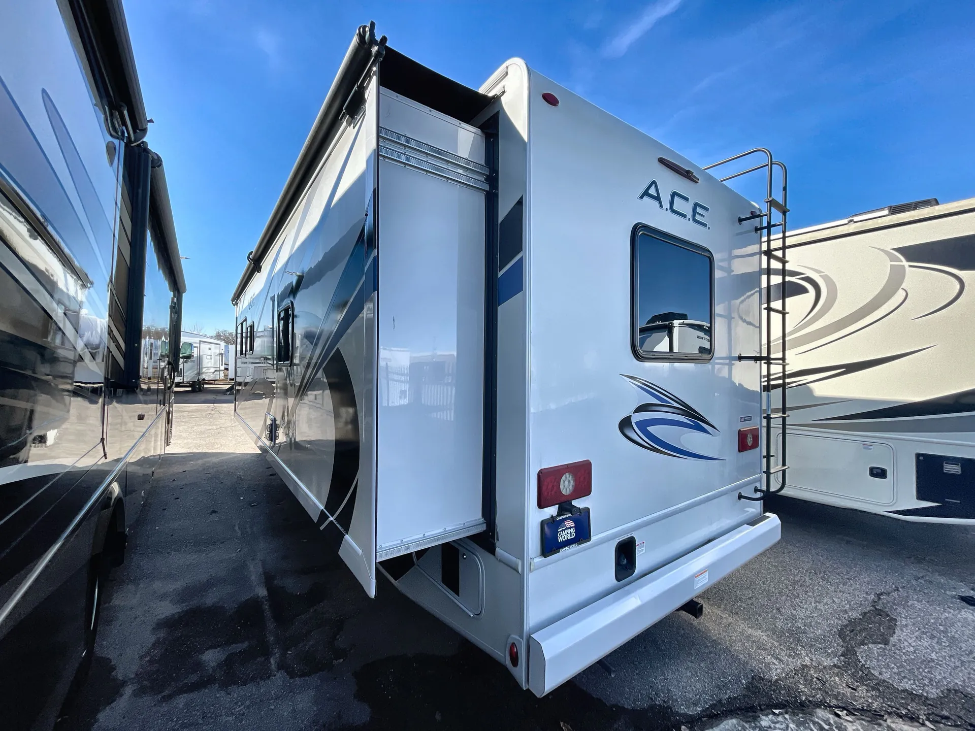 2023 Thor Motor Coach A.C.E 29D — living area main