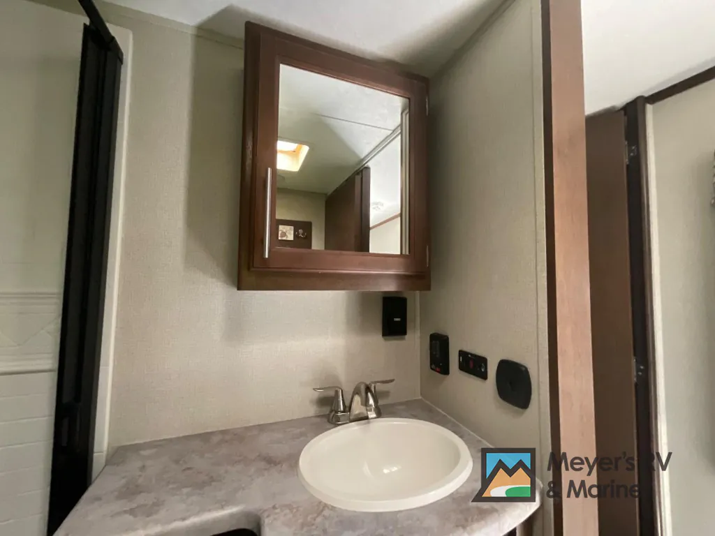 2018 Forest River Wildcat 34WB, Photos photo 40