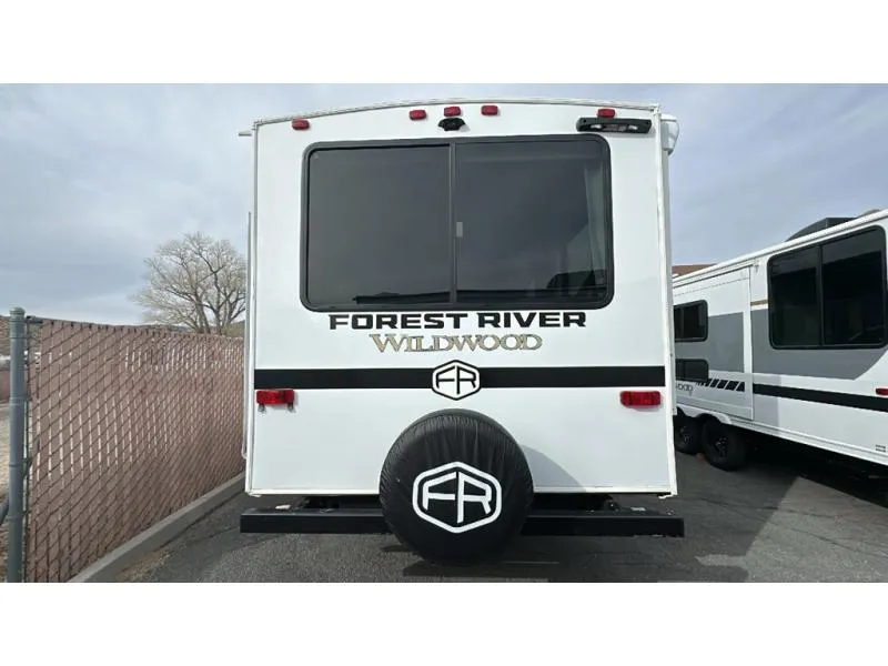 2025 Forest River Wildwood 28VIEW - Photo 4