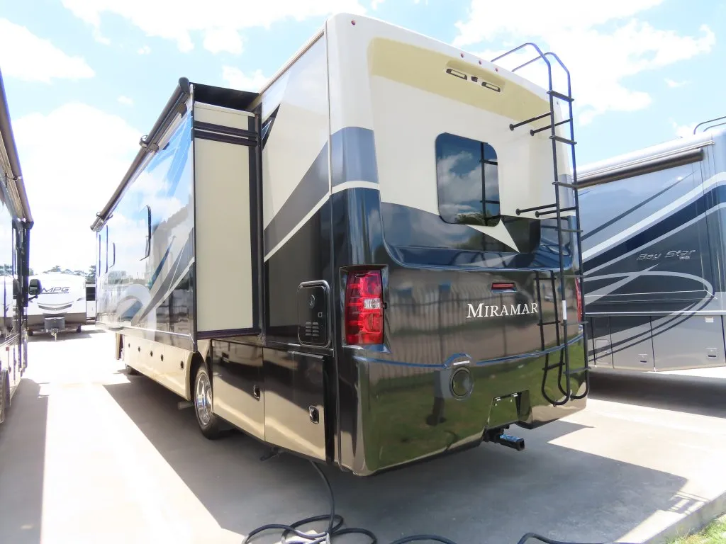 2022 Thor Motor Coach MIRAMAR 34.7 Class A Motorhome - Photo 4
